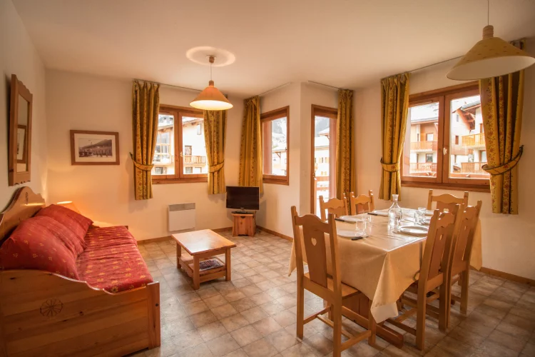 COM314M / 3 pièces - 6 personnes