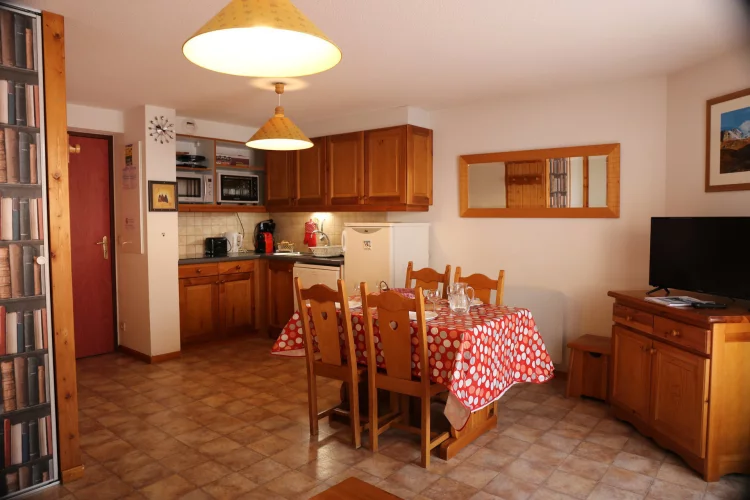 COM501M / 2 pièces - 4 personnes